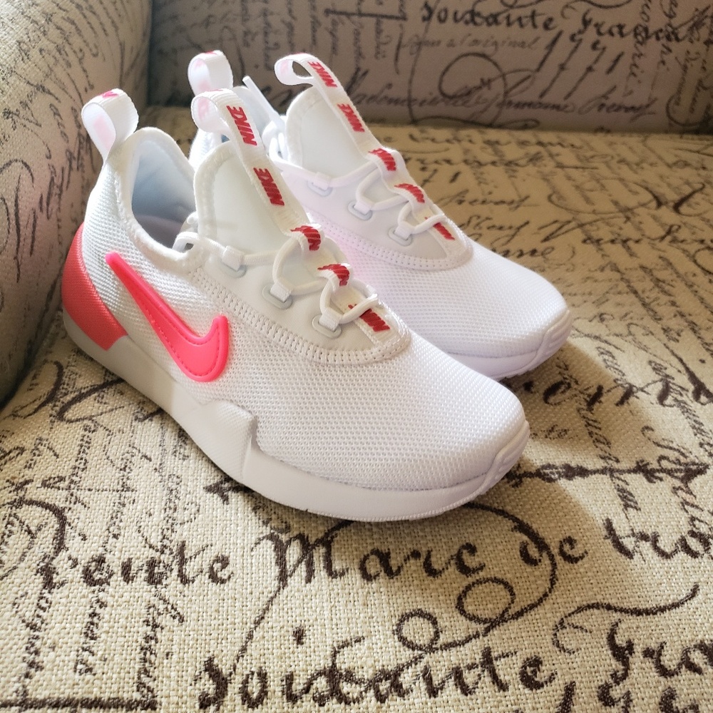 Nike Ashin size 13